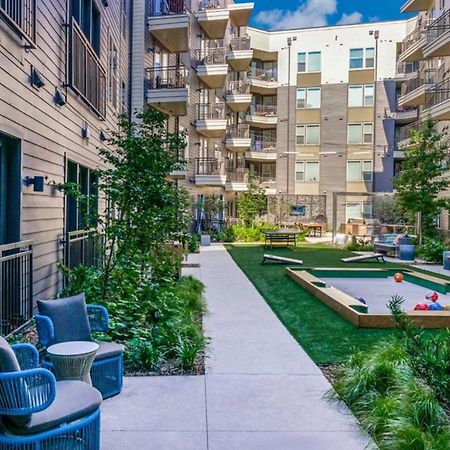 Cozy Retreat-Free Reserved Parking-Pool アディスン エクステリア 写真