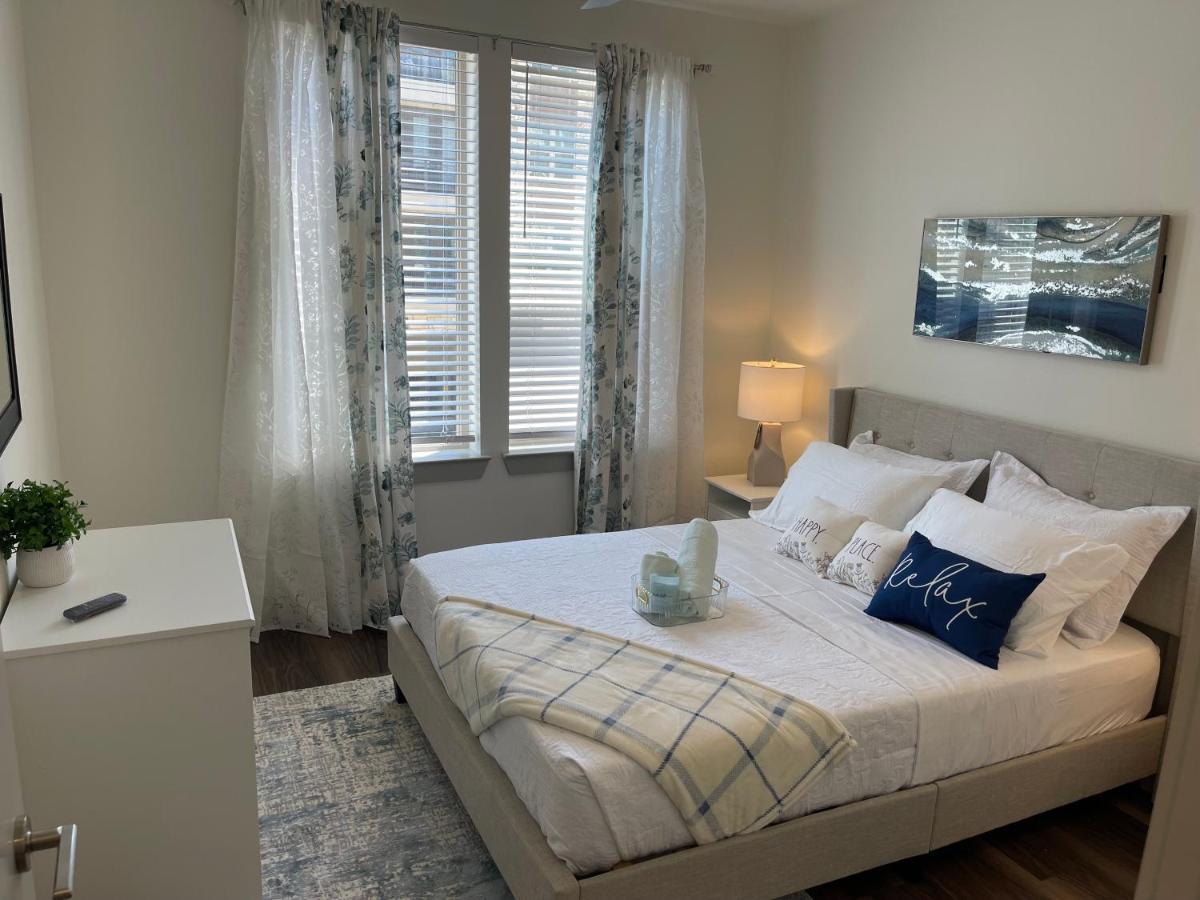 Cozy Retreat-Free Reserved Parking-Pool アディスン エクステリア 写真