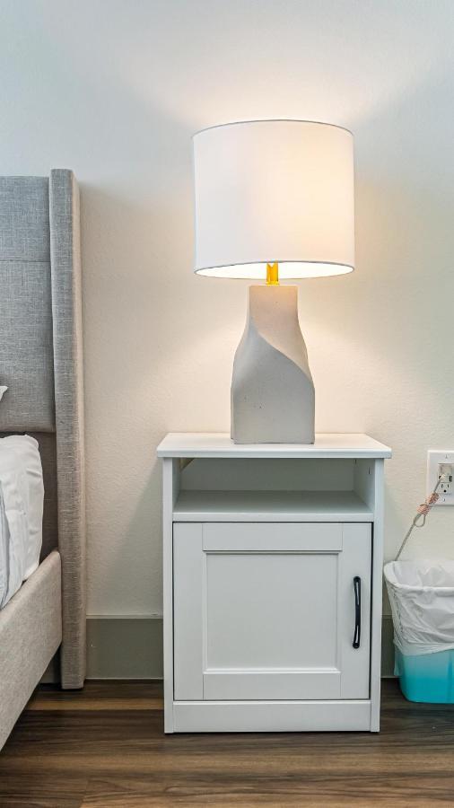 Cozy Retreat-Free Reserved Parking-Pool アディスン エクステリア 写真